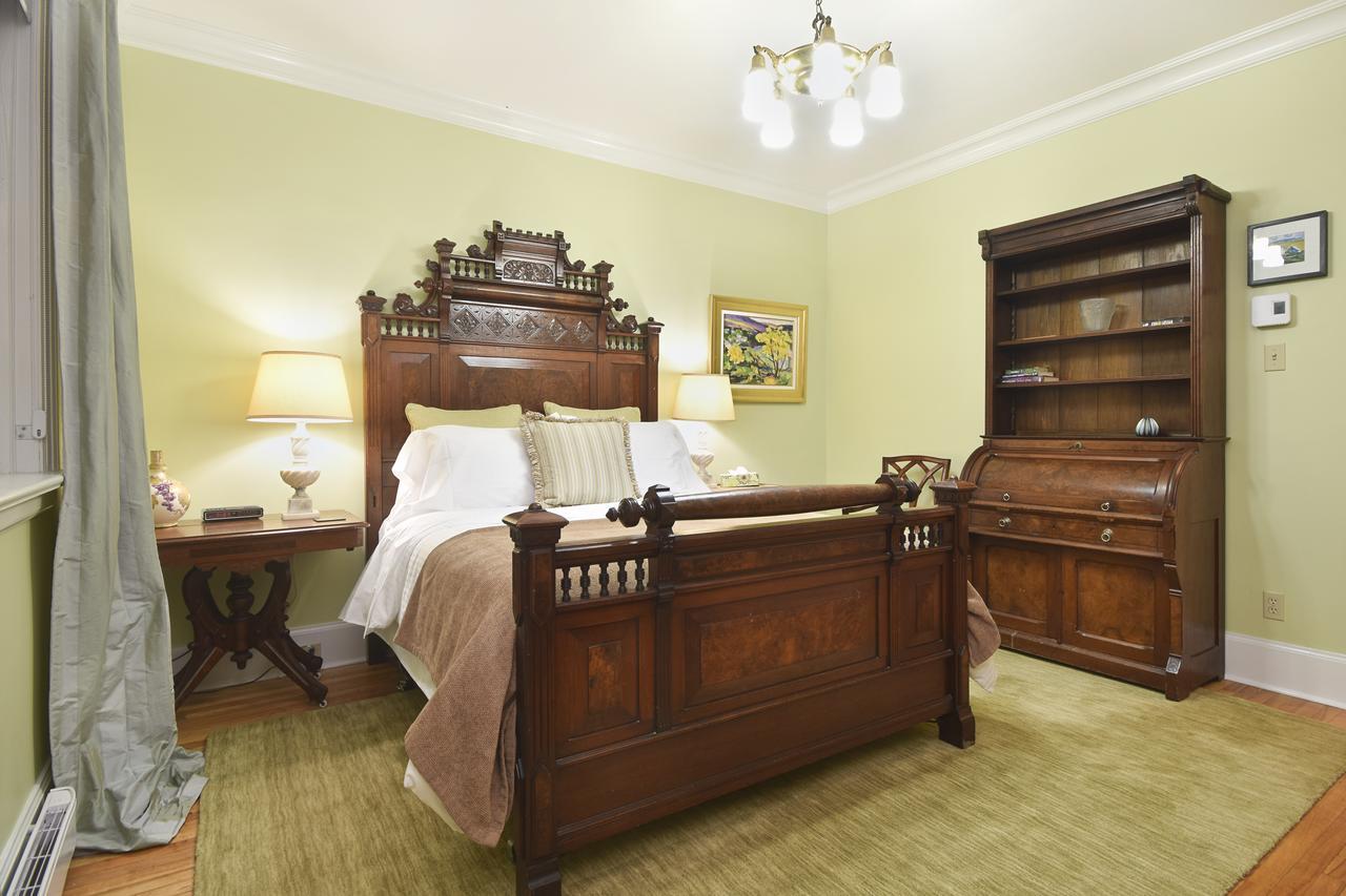 Hotel Manoir Chamberland (Adults Only) Montebello Zewnętrze zdjęcie